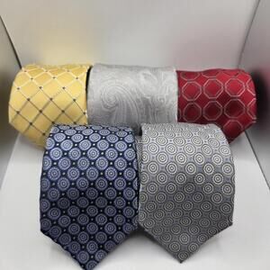 Lot of FIVE ( 5) DONALD TRUMP Signature Collection Ties 100% Silk Hand Made